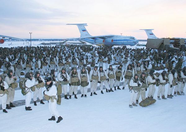  资料图片：俄军北极军演。