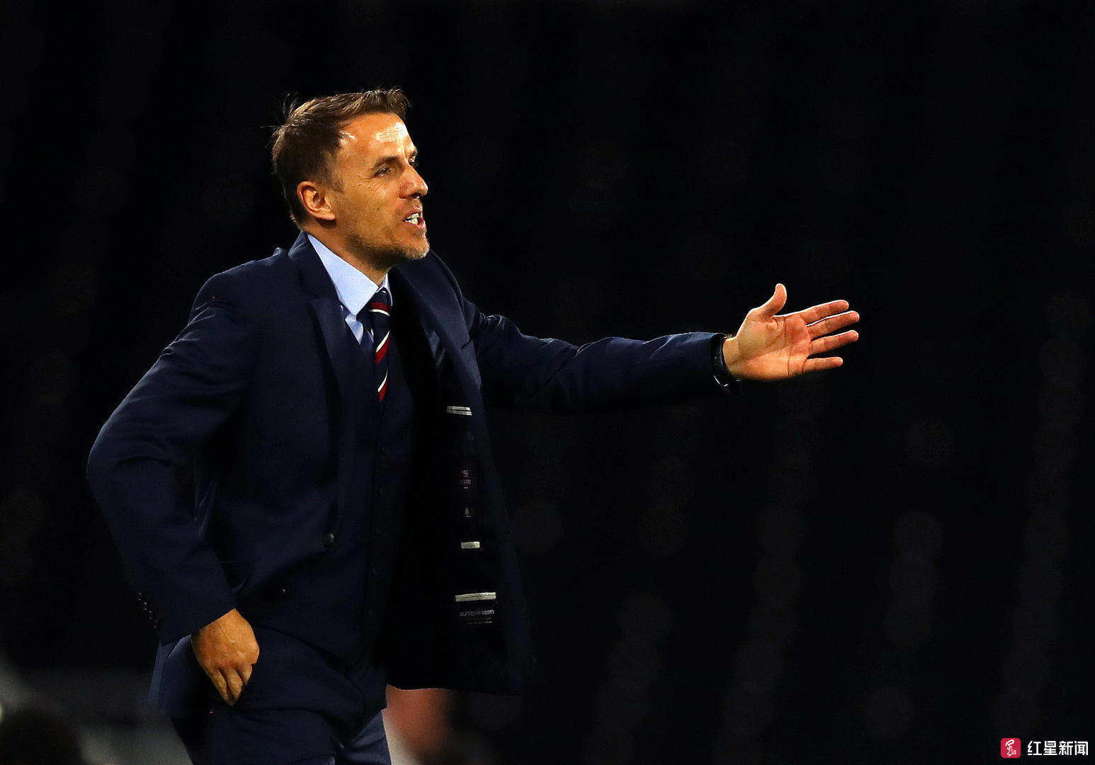 曼联"92班"同学会见证索帅首败 寒暄后发现"贫富差距"惊人|斯科尔斯