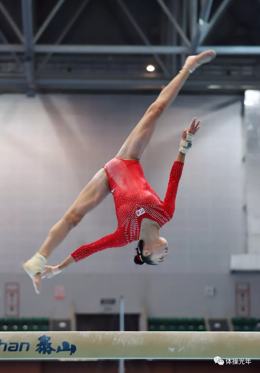 河南冠军赛资格赛第一天|范忆琳完成优质套 翁浩亮相d6.6鞍马