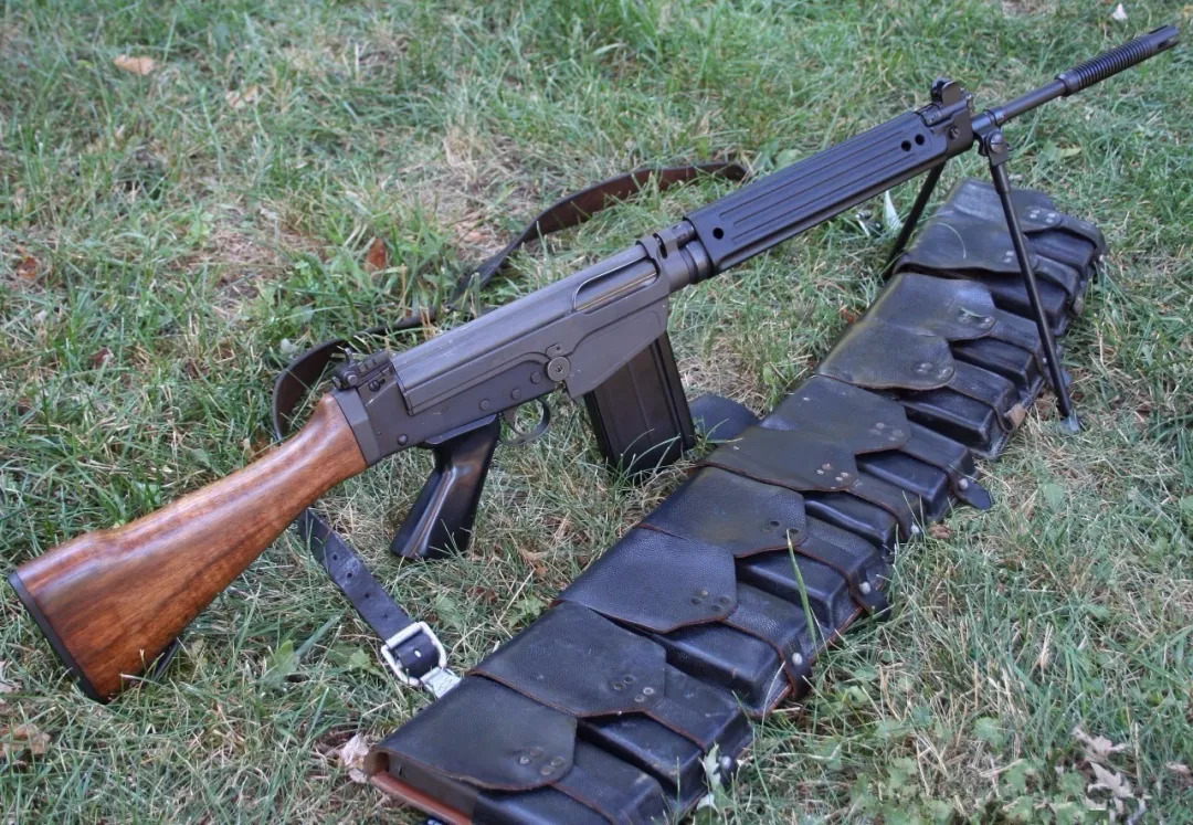 产量400万!90多国装备!fal凭啥称为雇佣兵的"五姑娘"?|轻武专栏|雇佣