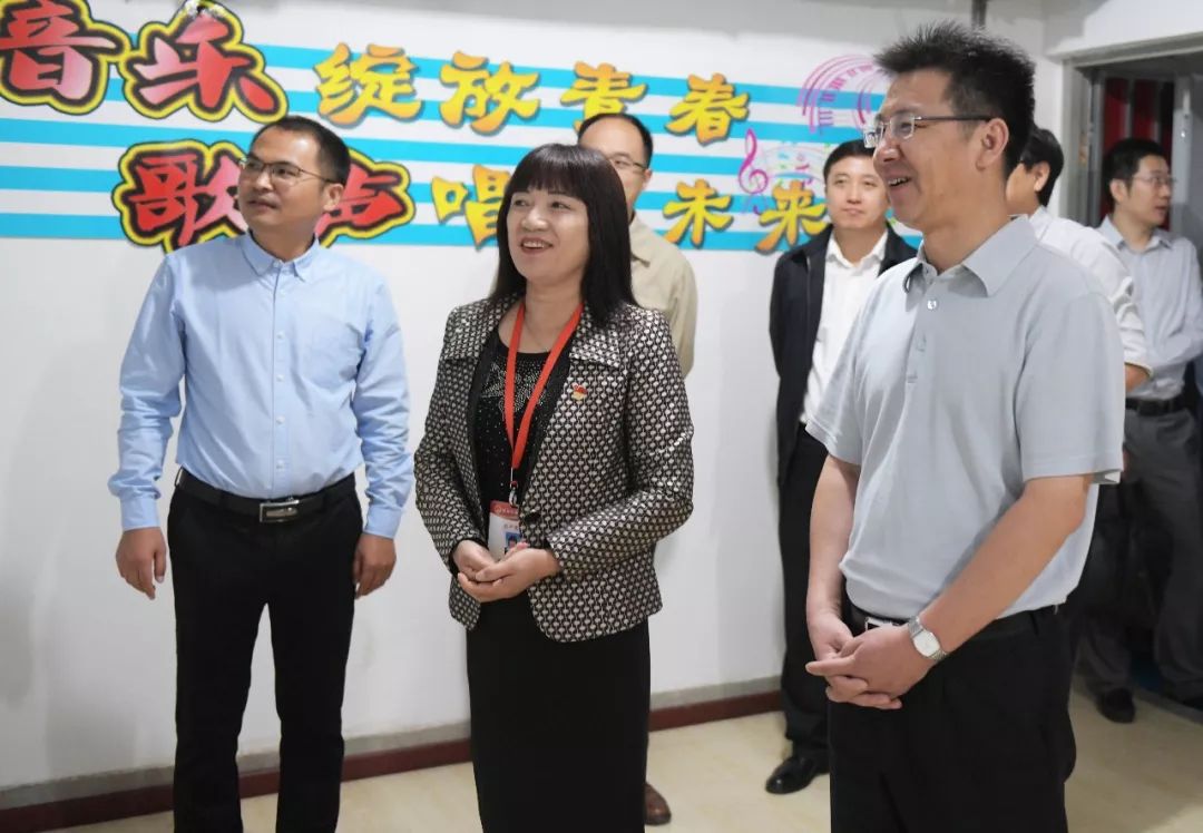 贺军科在北京调研基层共青团工作