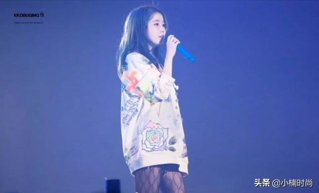 iu李知恩亚巡首尔场造型汇总化身成为甜美的舞台精灵超美