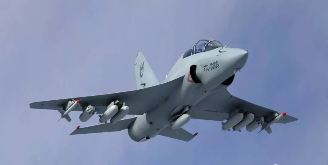 28日11时贵州造ftc2000g战机在安顺首飞成功