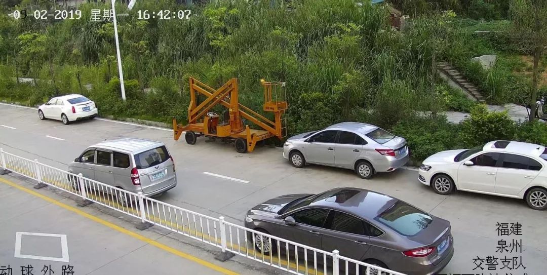 泉州启用10处高清监控 首日抓拍102起违停