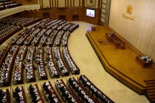 温敏在缅甸联邦议会选举中赢得超半数选票 当选总统