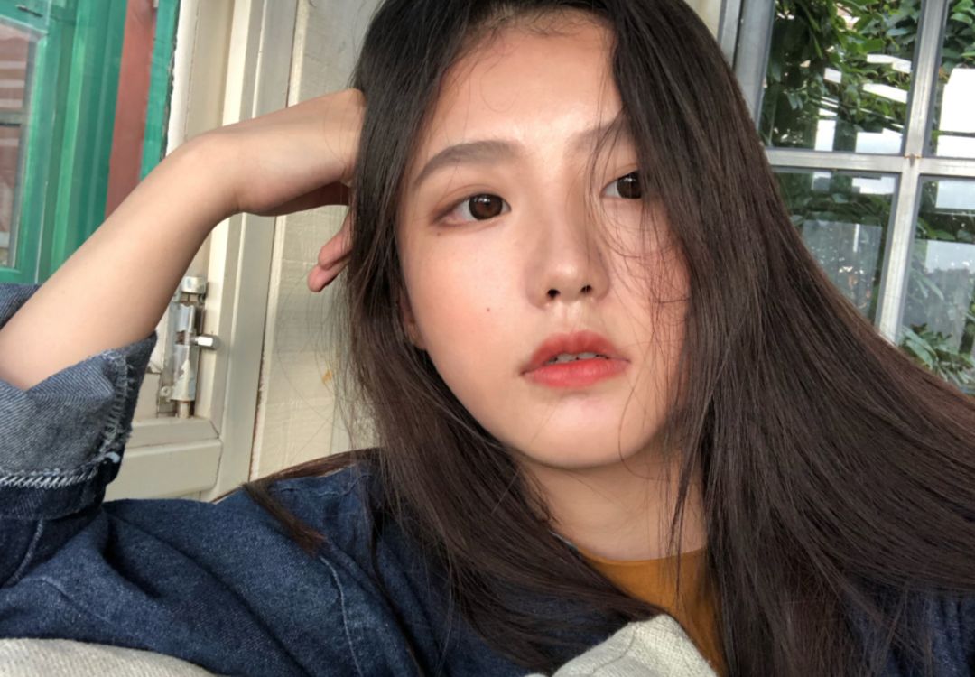 这个单眼皮00后逆天了ko所有高鼻梁大眼睛网红