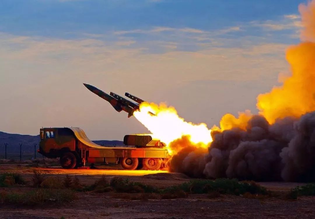 我国的东风导弹发射之后导弹车和发射筒还能接着用吗