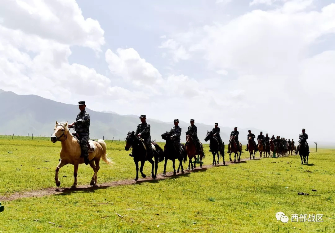 仰望高原,铁血骑兵在冲锋