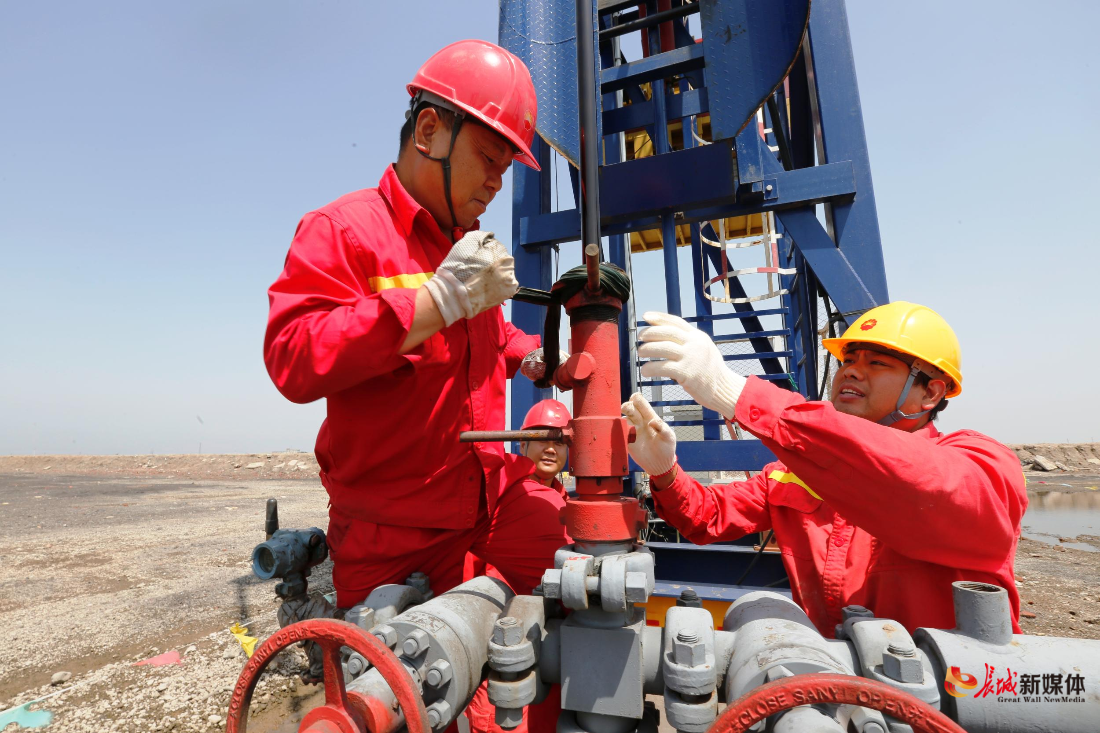 河北唐山盐田油井生态美