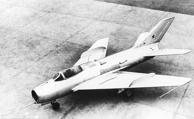 6正式退出现役,曾创空军史上多个第一记录|空军|歼-6|米格_新浪形闻