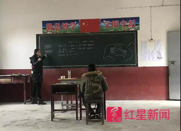 一名学生,一个年级。