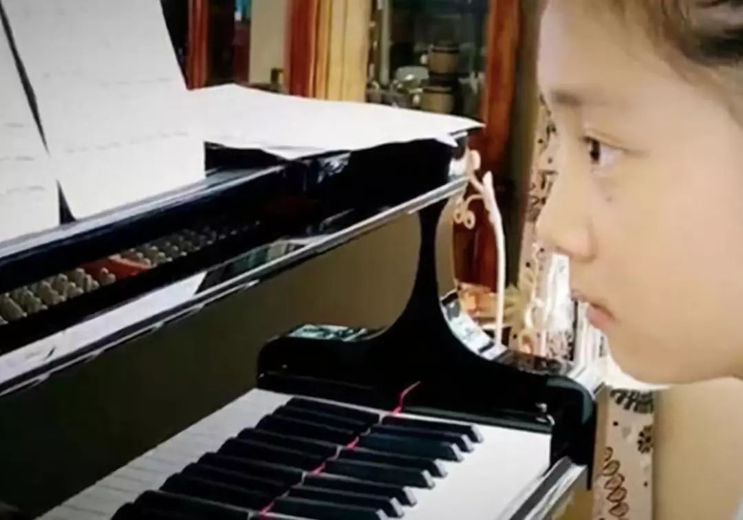 真正富养长大的女孩是什么样的13岁的黄多多给出了答案