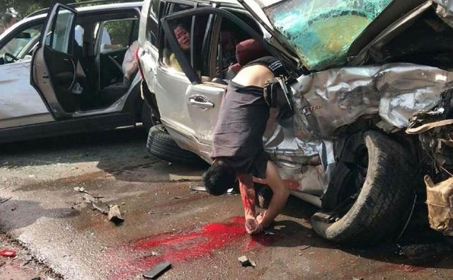 柬埔寨亲王夫妇遭遇致命车祸,已经有三次,引发该国的议论