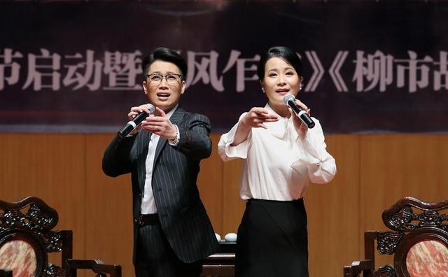 现场,李涛,黄依群与大家分享了台前幕后的精彩故事.