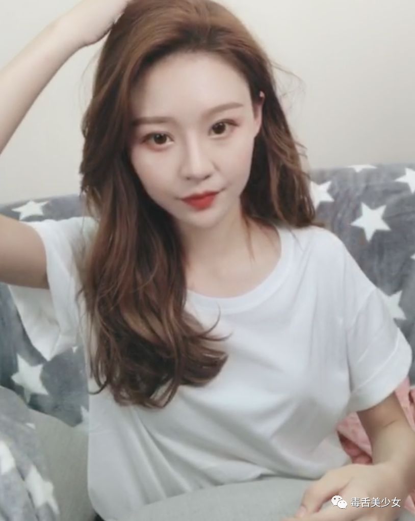 这17岁没美颜的停车场女孩温婉这就幻灭了