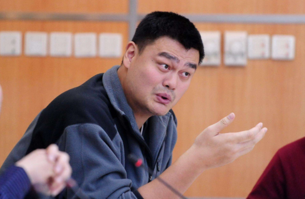 姚明无奈!CBA收官战一片狼藉,官网瘫痪,最大悬