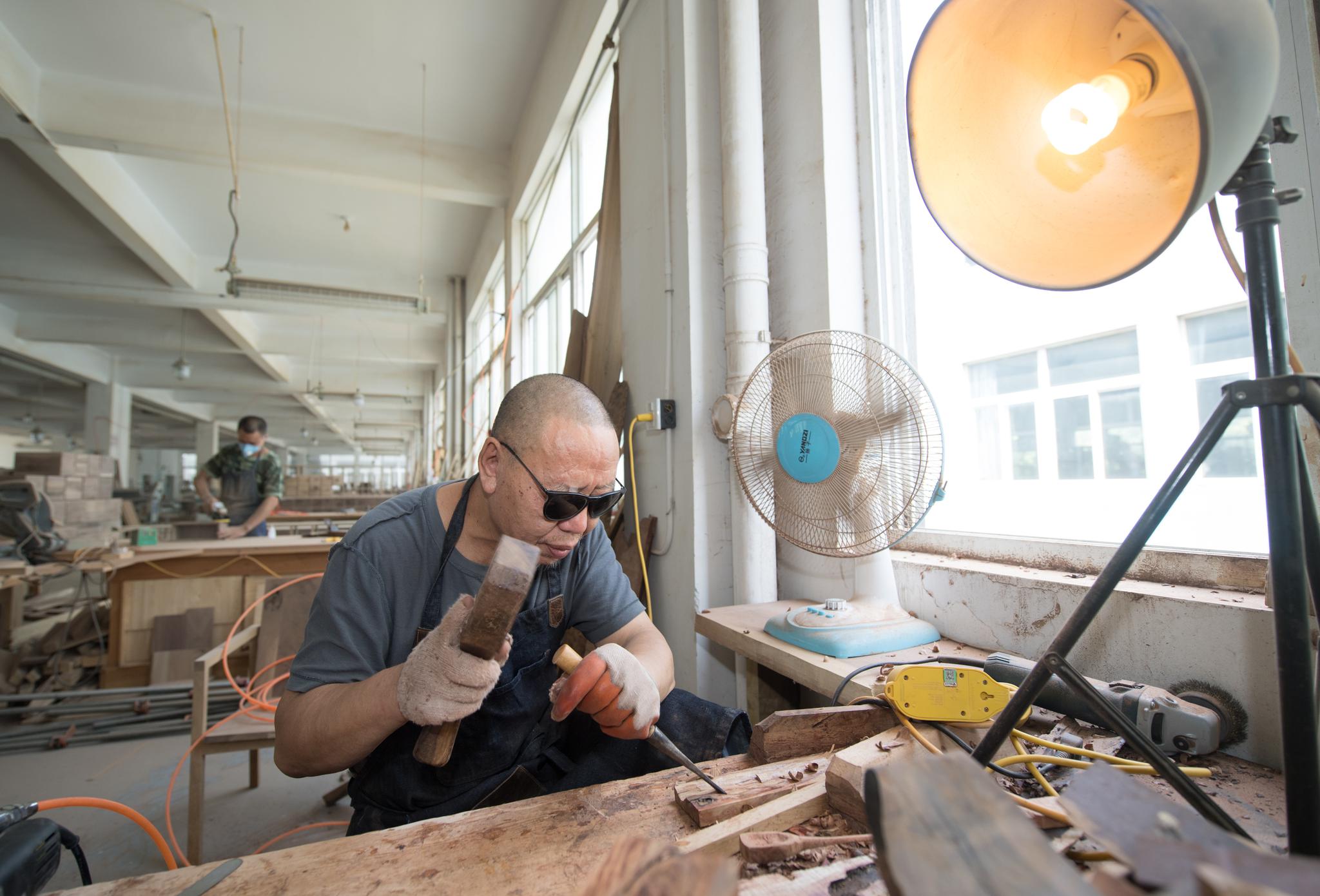 "野而有致":杭州木匠"父女档"的追寻