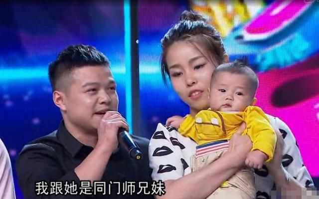 龙清泉&曾莉云龙清泉是中国举重队的传奇人物,他的身高只有1米56,但却