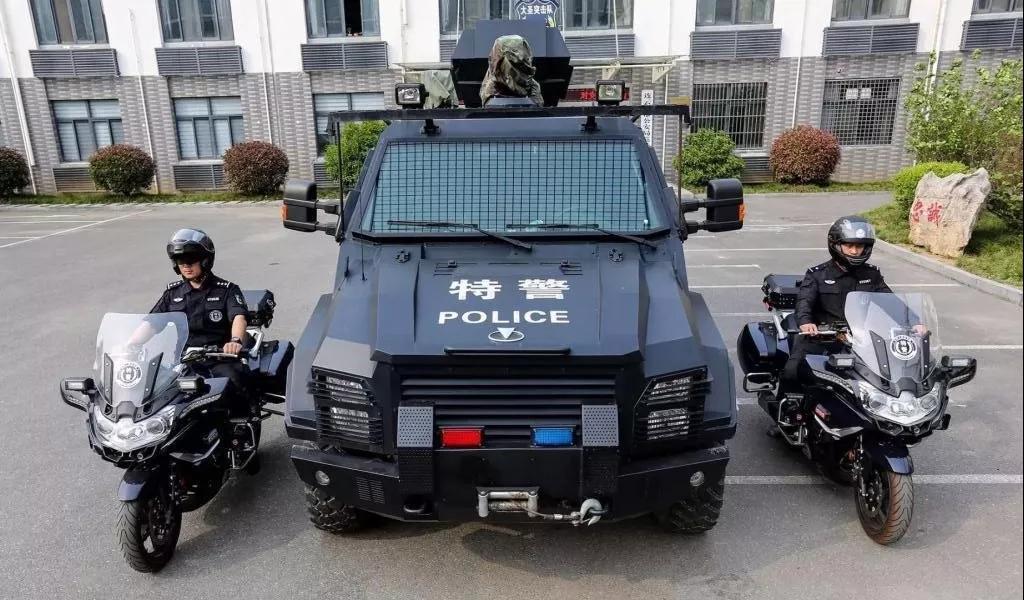 骑着侉子出警的那些年……|警车|侉子|警用直升机_新浪新闻