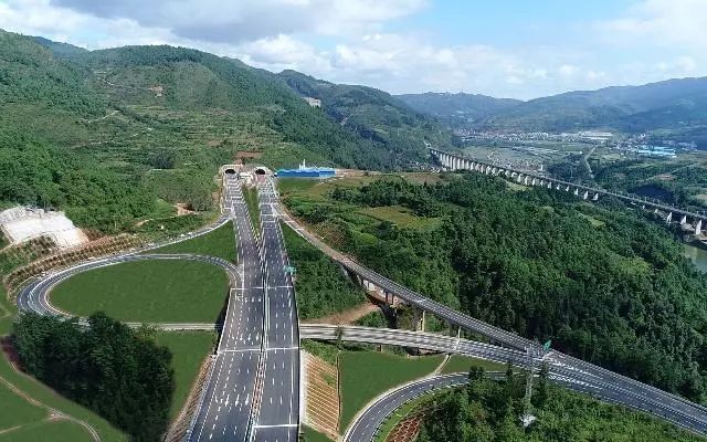 昆明至楚雄高速公路将新建复线,滇西方向再添"大动脉"!