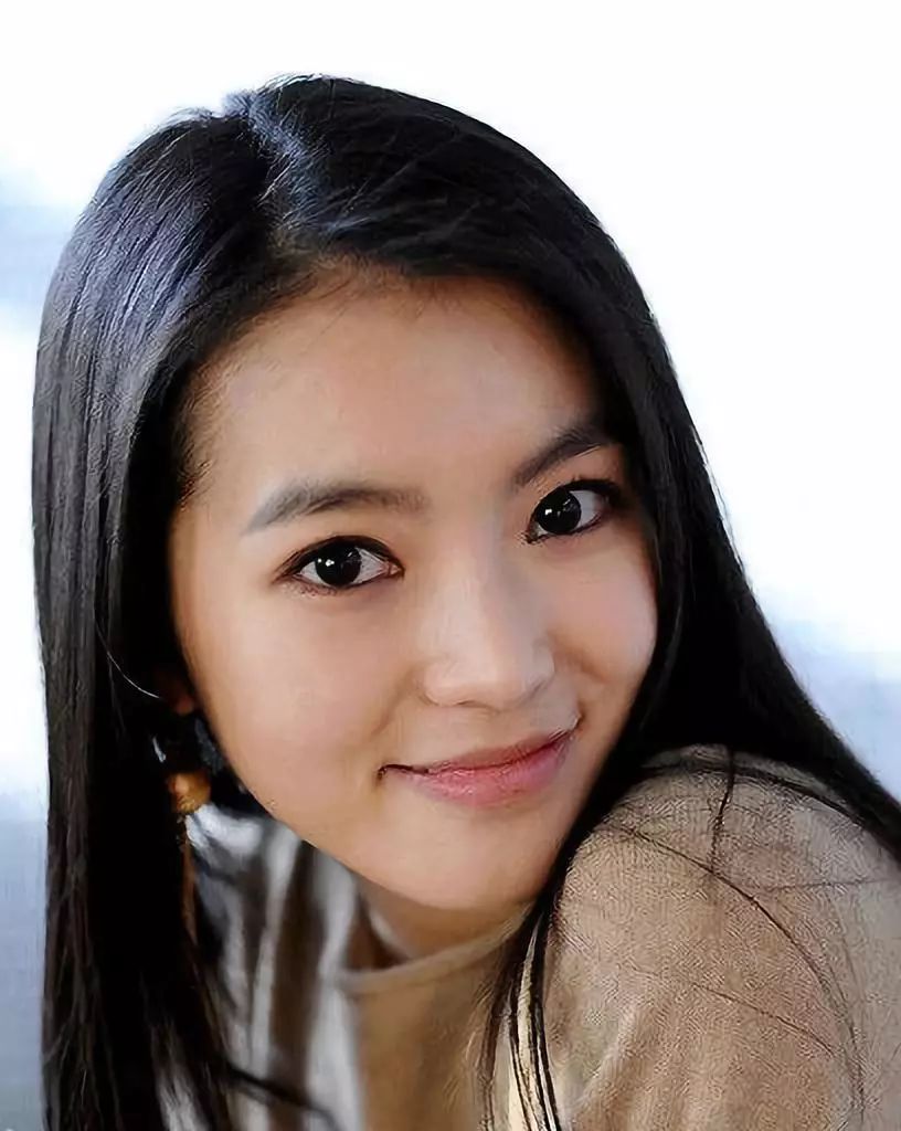 还记得千金归来的丁佳慧吗她现在长这样