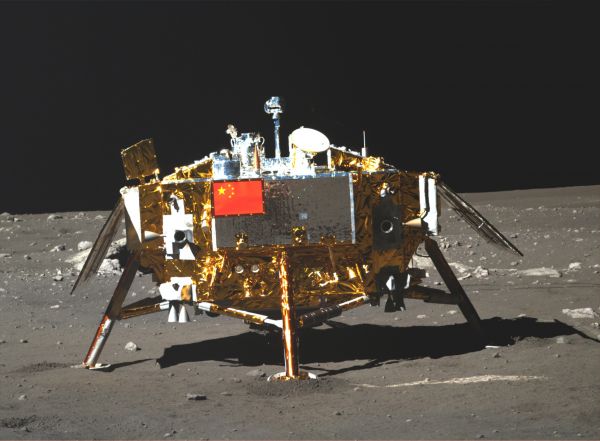 嫦娥三号的落月点，被命名为“广寒宫”。
