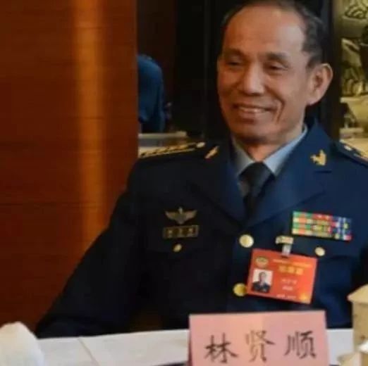 他开飞机从台湾逃回大陆,遭12架战斗机追击!|黄植诚|林贤顺|大陆|飞机|空军_新浪新闻