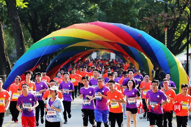 "名城名校"2018苏州大学校园马拉松赛活力开跑