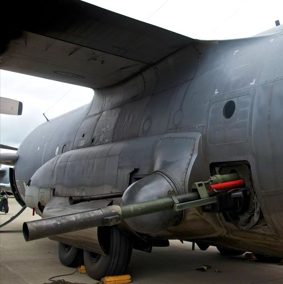 为啥我国空军没有威力强大的空中炮艇机因为我们早就玩过了