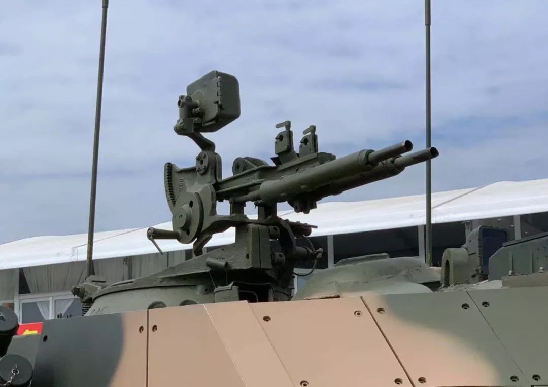 125毫米口径59坦克亮相珠海为何59式被一改再改军情晚报