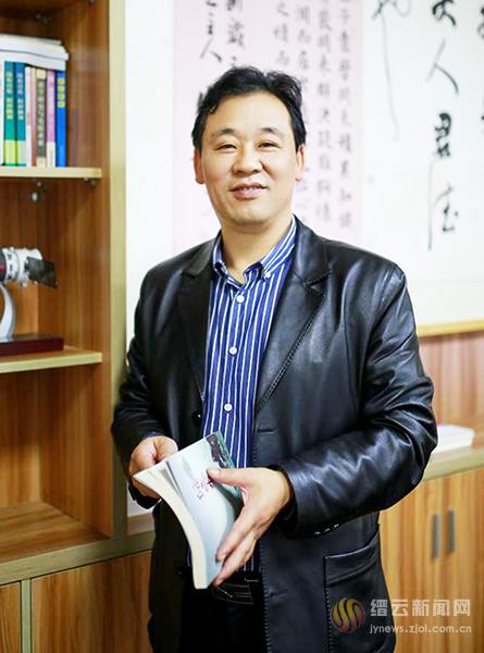 施林栋,缙云中学党总支书记,校长.