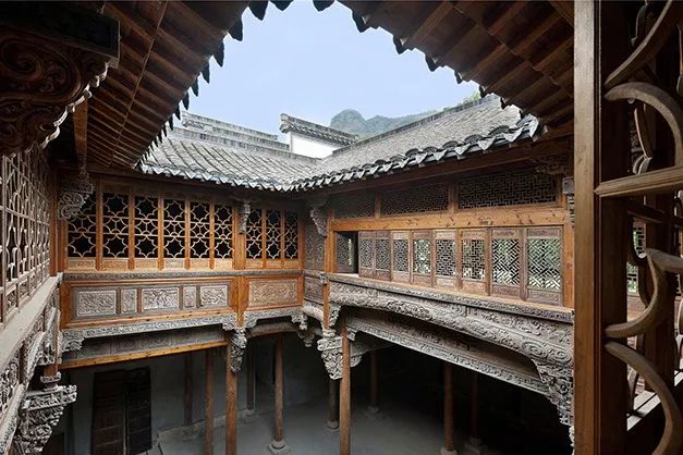 浙江| 他花7个亿,买了600套明清版"乐高".