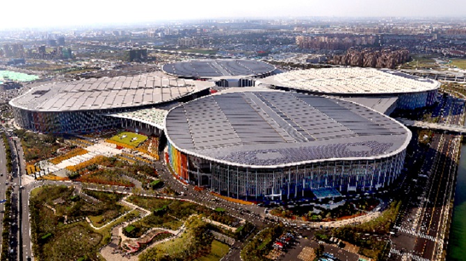 首届中国国际进口博览会举办场地——国家会展中心（上海）。图/新华社