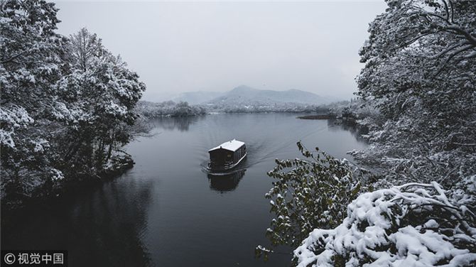  ▲雪后的西湖。 图/新京报网