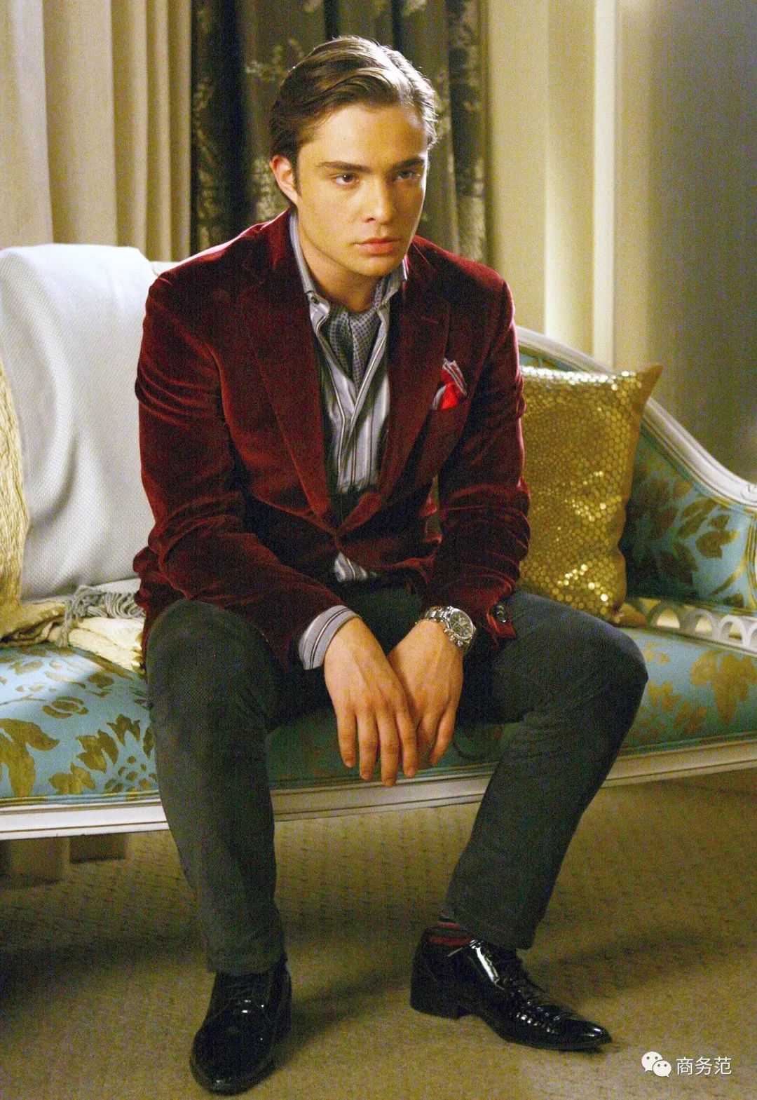 绯闻女孩被翻拍10年前经典造型现在也很难复制