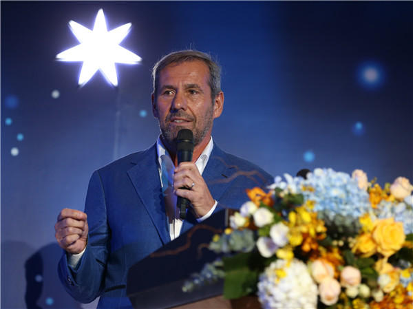 丹尼斯顿设计事务所创始人jean-michel gathy先生