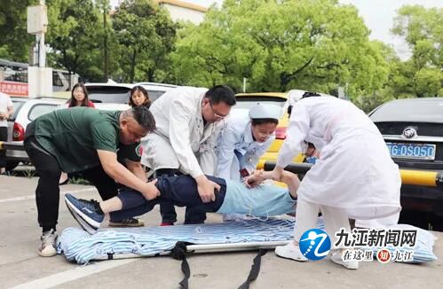 九江学院附属医院开展2019年紧急医学救援第一次应急演练
