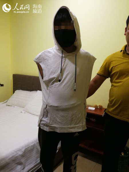 蒙面男子持刀抢劫三亚警方不懈努力终破案