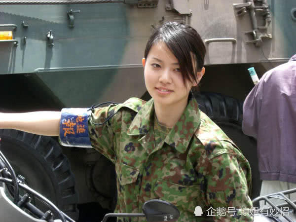 当俄罗斯女兵越南女兵和日本女兵相遇的时候 差距还真大 手机新浪网