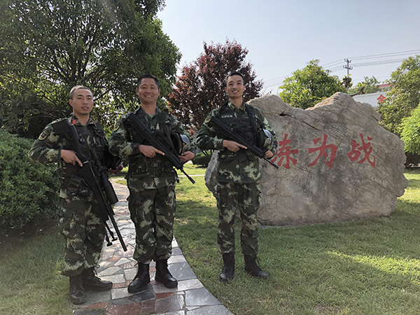 武警徐州支队每逢重大节日都在淮海战役烈士纪念塔下集结