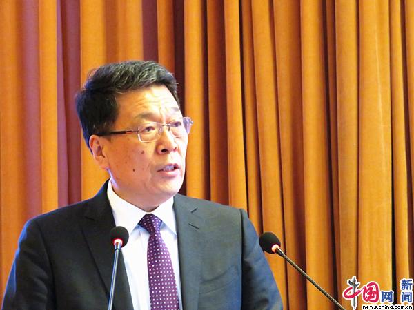临沂市委副书记,市长孟庆斌主持洽谈会.