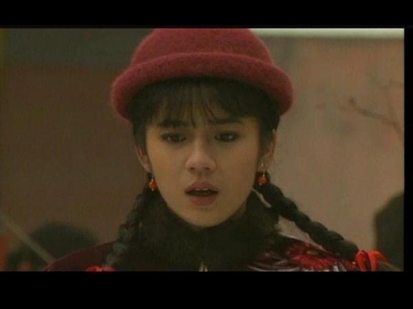 1988年曾哲贞主演电影《我有话要说》暴红,成为知名制片徐枫力捧的