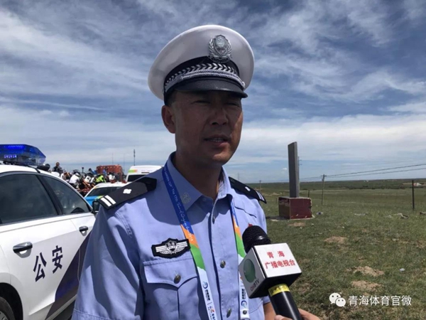 环湖赛:为环湖赛上负责道路安保的工作人员点赞!