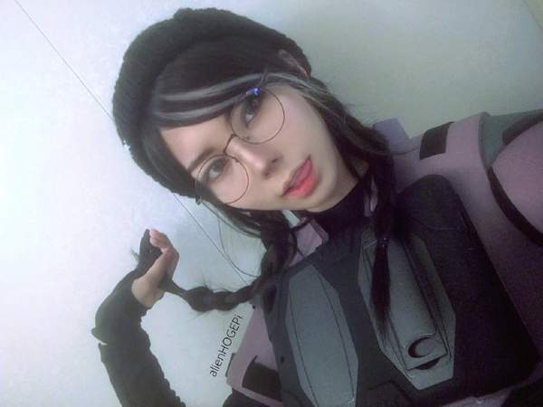 日本妹子cos《彩六》dokkaebi 娇俏可爱的科技小宅女