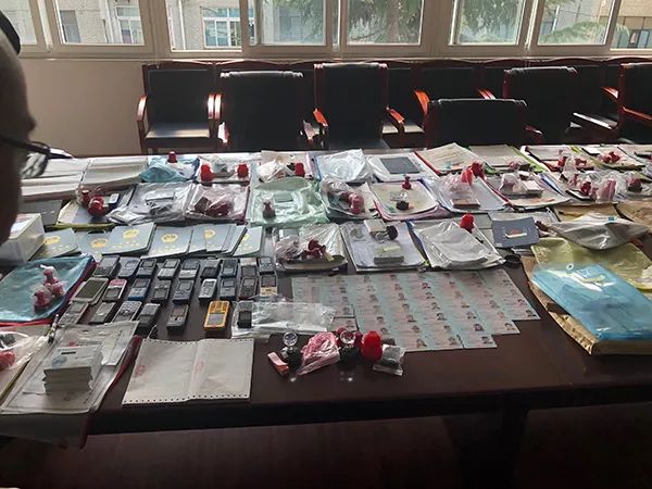上海警方破获一起特大虚开增值税专用发票案:已开额度170余亿 上海警方破获一起特大虚开增值税专用发票案:已开额度170余亿