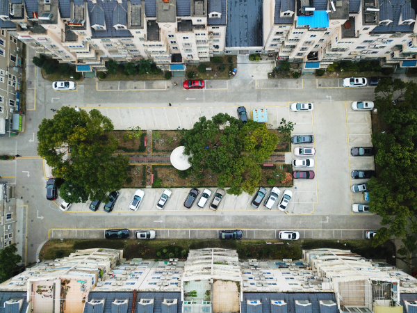 住宅小区停车费任性涨价将被监督 新版《上海