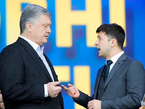 图左为乌克兰现任总统波罗申科，图右为乌克兰喜剧演员泽连斯基。（图源：美联社）