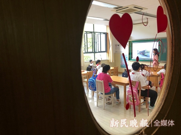 宝山区培智学校为自闭症孩子建"一对一"教案 "小蜗牛"慢慢学会技能