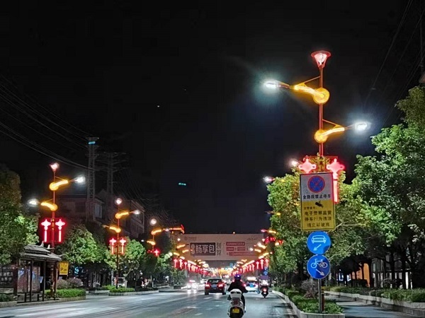 普洱景东:灯光亮了全城 市民更舒心了