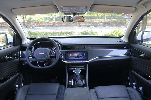 低扭强劲驾驶轻快试驾体验潍柴u70